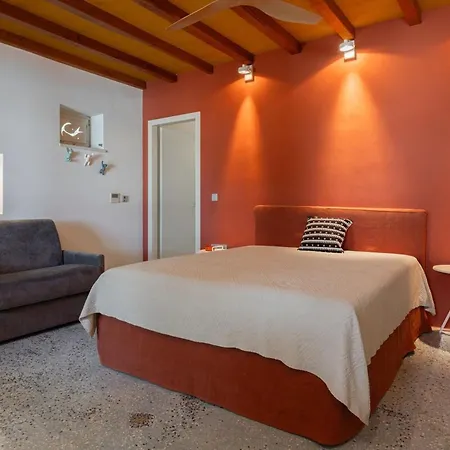 Aristea Villa